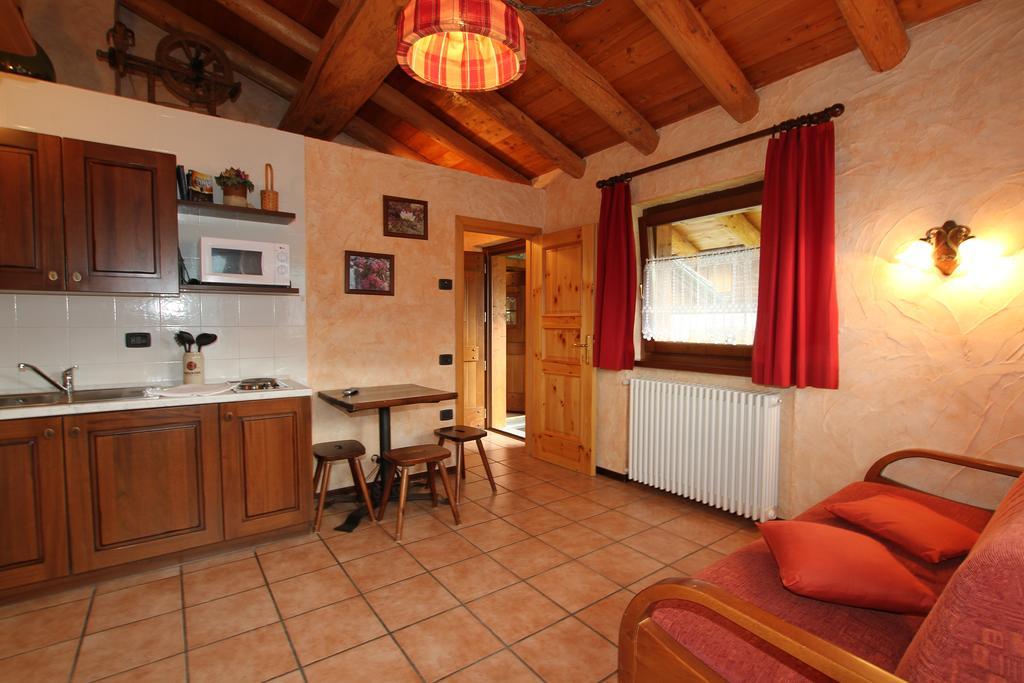Residence Trompe-L'oeil Champoluc Cameră foto